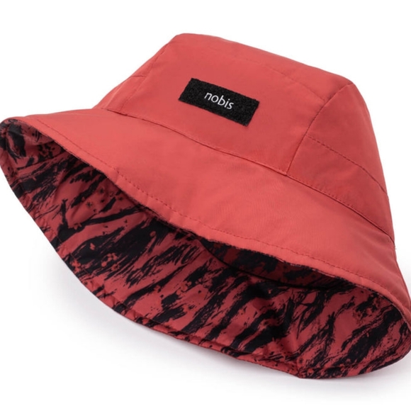 Brand New Nobis Unisex Reversible Bucket Hat in Red - Picture 1 of 8